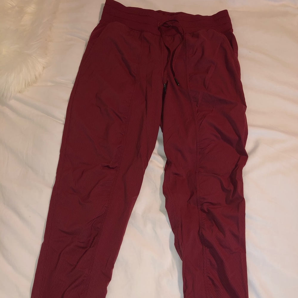 Lulu joggers
